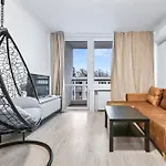 Rentplanet - Muranow Appartement Warschau